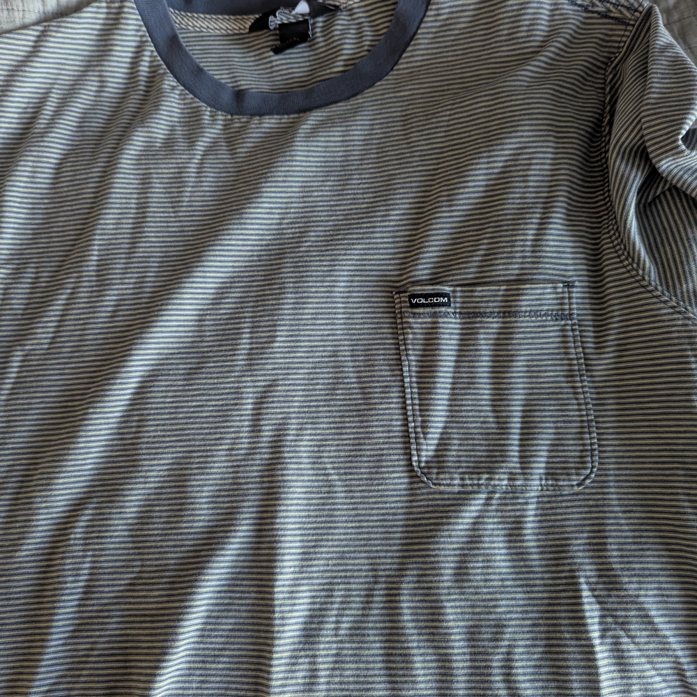 Volcom Men's Striped Gray T-Shirt